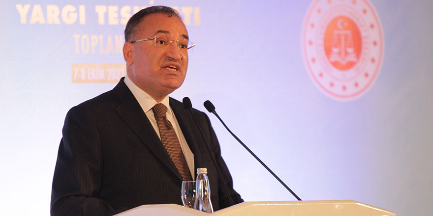 Bozdağ: "Başörtüsü için Anayasa'nın 24. maddesi değişecek"