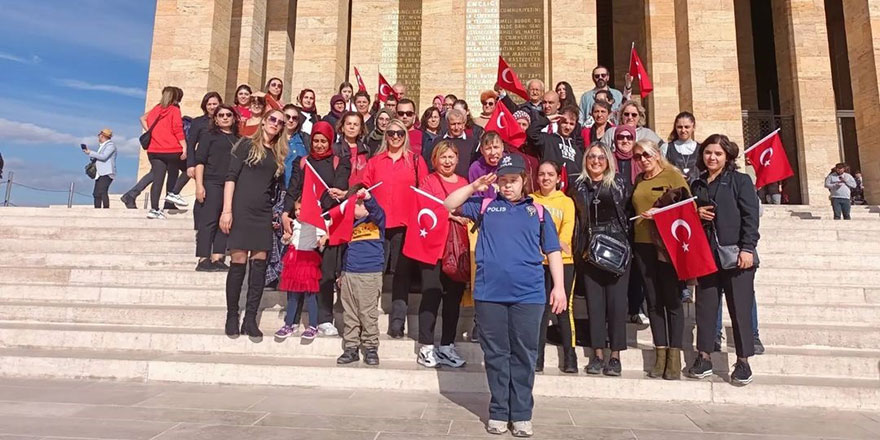 Yenimahalleli engelliler Anıtkabir’de