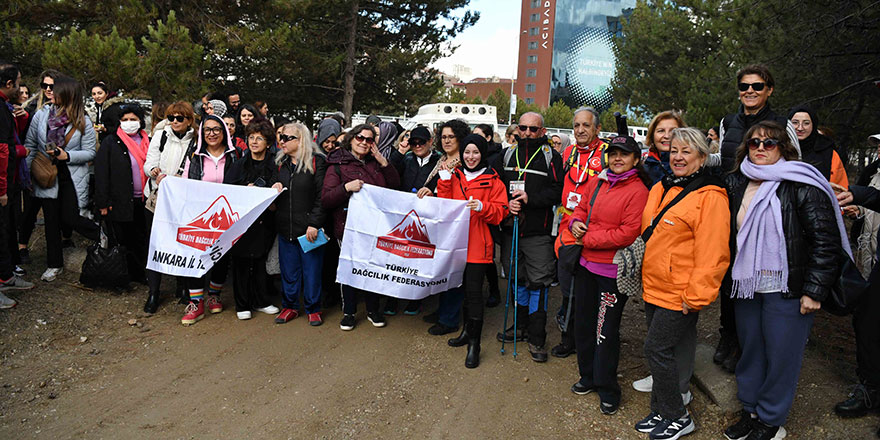 Başkentli kadınlardan “şiddetsiz adımlar” yürüyüşü