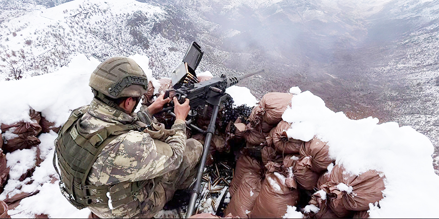 Mehmetçik'ten eksi 25'te vatan nöbeti