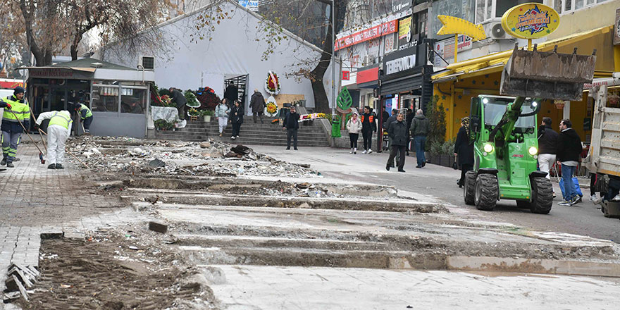 Büyükşehir Sakarya Caddesi’ndeki çiçek dükkanlarını yeniliyor