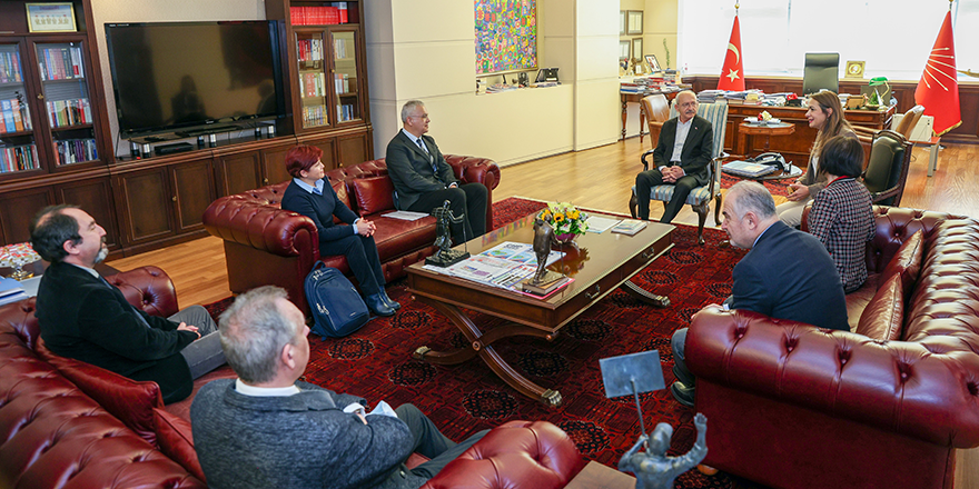 Kılıçdaroğlu bilim adamları ile bir araya geldi