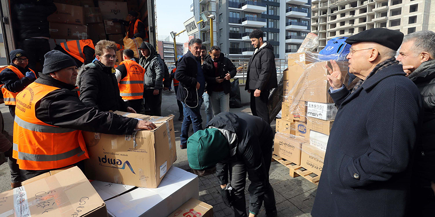 Deprem bölgelerine Yenimahallelilerin yaptığı yardımlar çığ gibi büyüyor