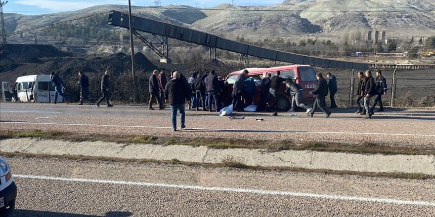 Ankara’da iki minibüs çarpıştı: 1 ölü, 3 yaralı