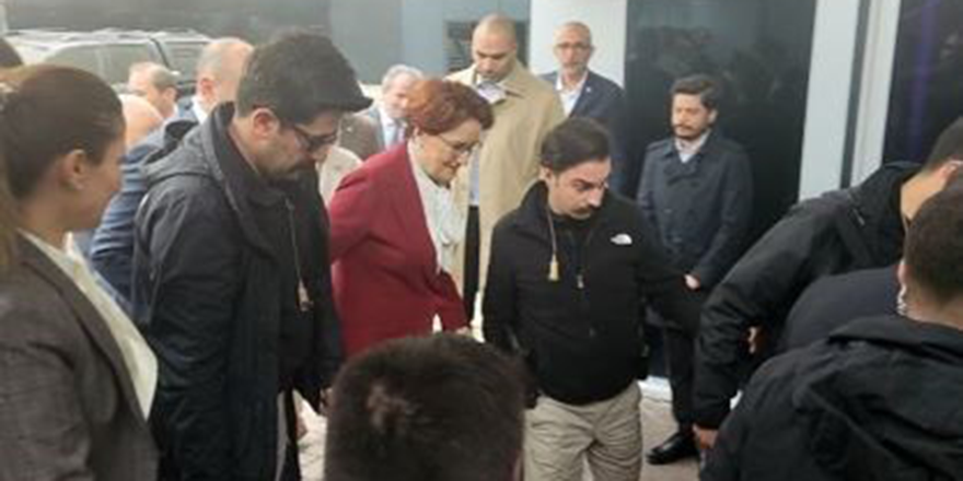 Akşener, partisinin belediye başkanlarıyla bir araya geldi