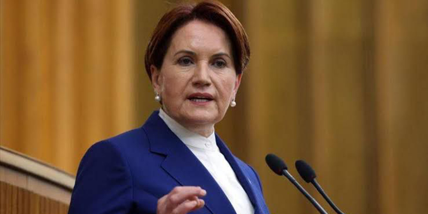 Meral Akşener parti kurmaylarıyla toplantıda