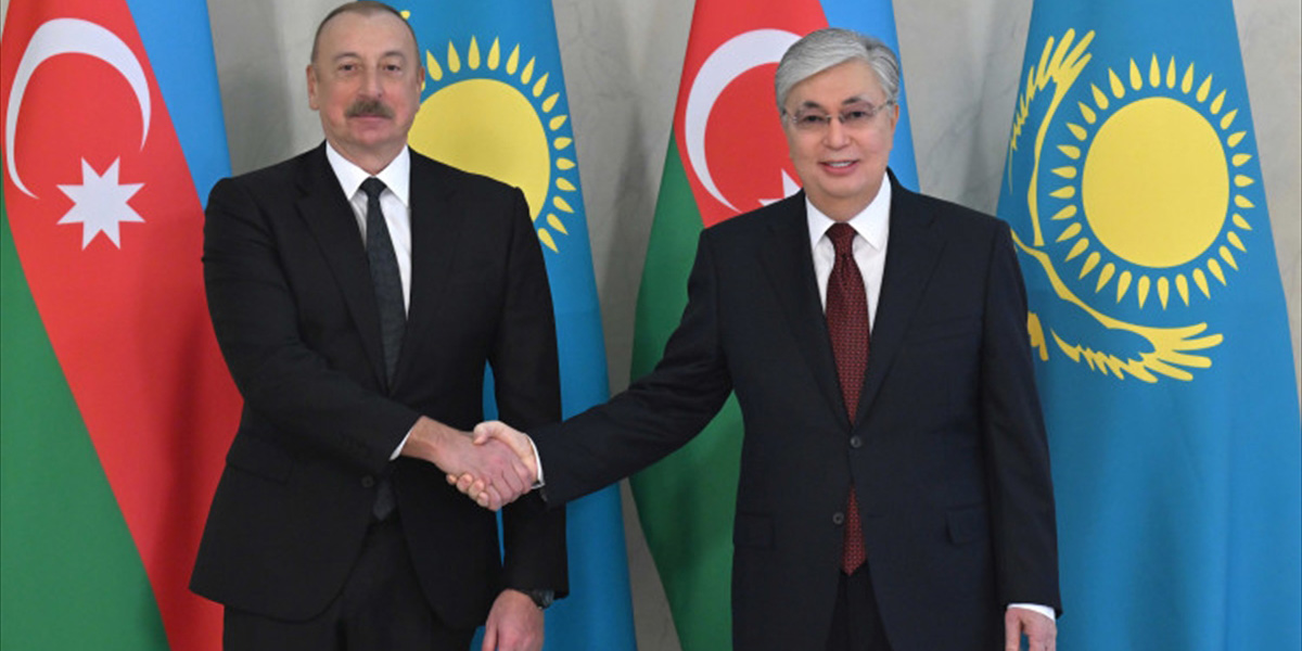 Azerbaycan Cumhurbaşkanı Aliyev'den Kazakistan Cumhurbaşkanı Tokayev'e ziyaret