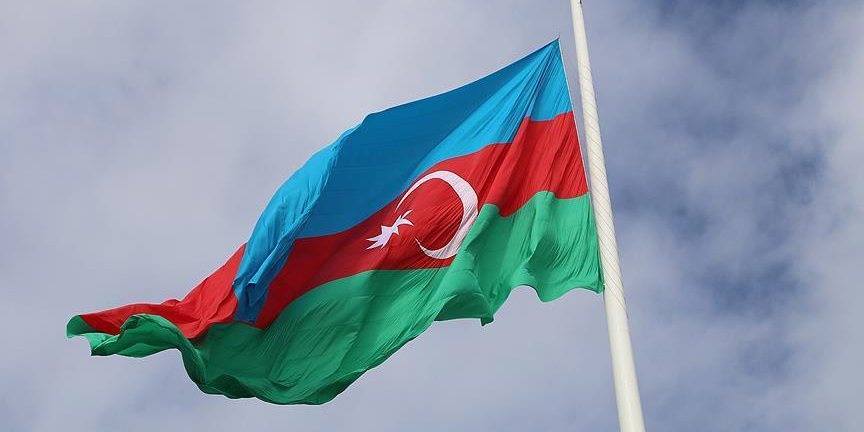 Azerbaycan'da erken seçim rüzgarı