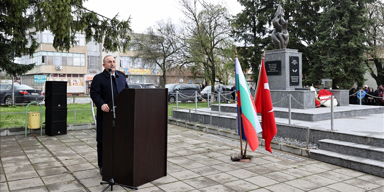 Mevlüt Çavuşoğlu'ndan Bulgaristan'a ziyaret