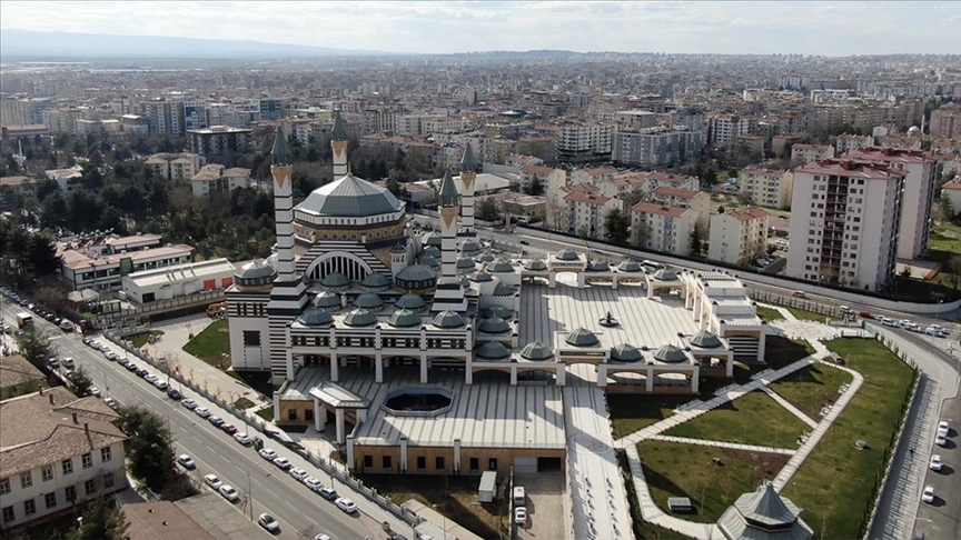 Cumhurbaşkanı Erdoğan, yarın Selahaddin Eyyubi Camisi'nin açılışını yapacak