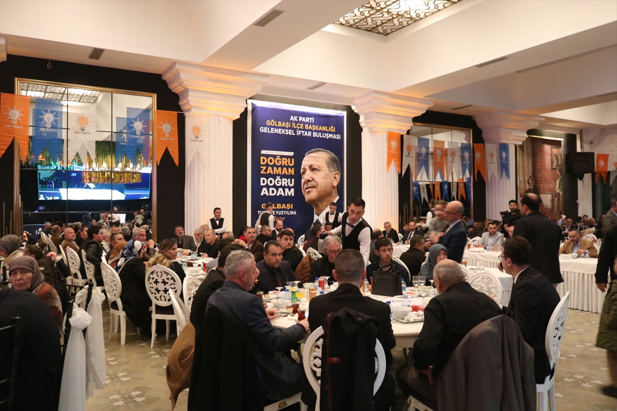 AK Parti Gölbaşı İlçe Teşkilatı iftarda buluştu