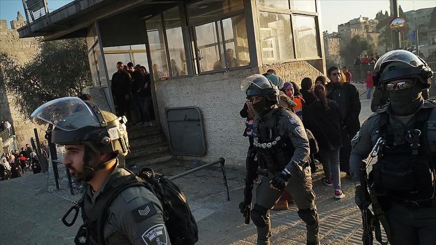 İsrail güçleri, Filistinlilere yönelik gözaltı operasyonlarını devam ettiriyor