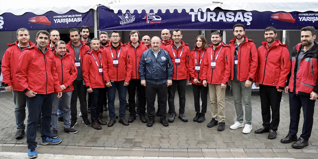 Sanayi ve Teknoloji Bakanı Varank, ''TEKNOFEST atölyelerini Türkiye'nin dört bir yanında yaygınlaştıracağız"