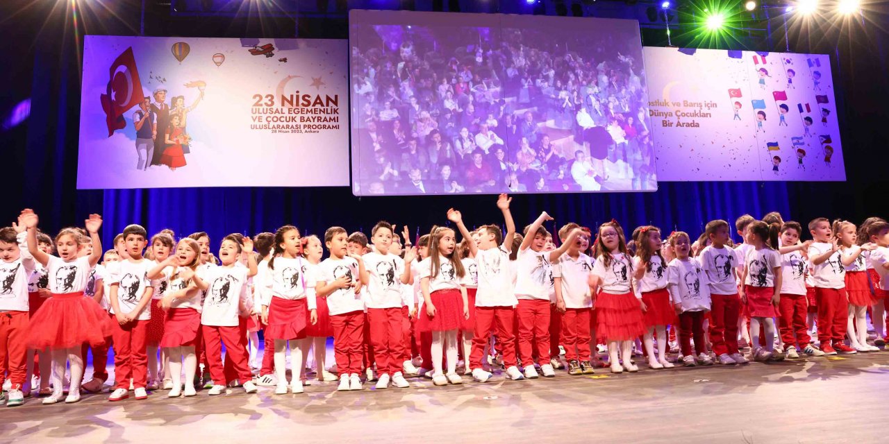 Çankaya Belediyesi 23 Nisan’ı 23 ülkenin katılımıyla kutladı
