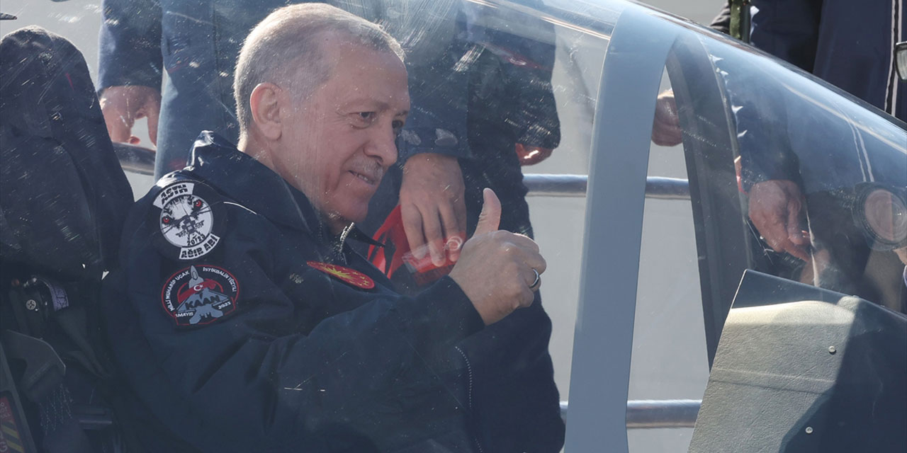 Cumhurbaşkanı Erdoğan, Atatürk'ün 'istikbal' hayalini yaşattığını söyledi