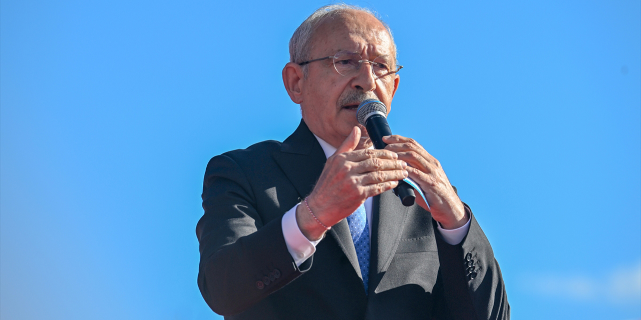 Kılıçdaroğlu, Van'da büyük bir kalabalık ile karşılandı