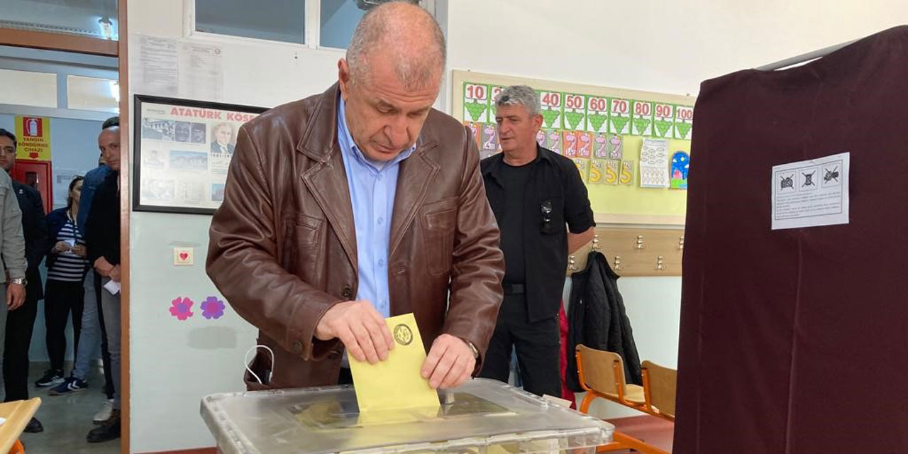 Zafer Partisi Genel Başkanı Ümit Özdağ, oyunu Ankara'da kullandı