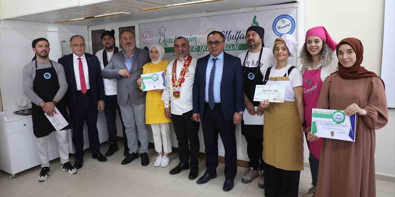 Rize'de "Öğretmenim Mutfakta" yarışması yapıldı