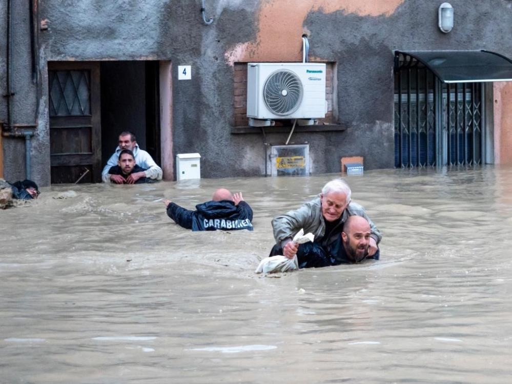 İtalya'da sel felaketi can aldı!