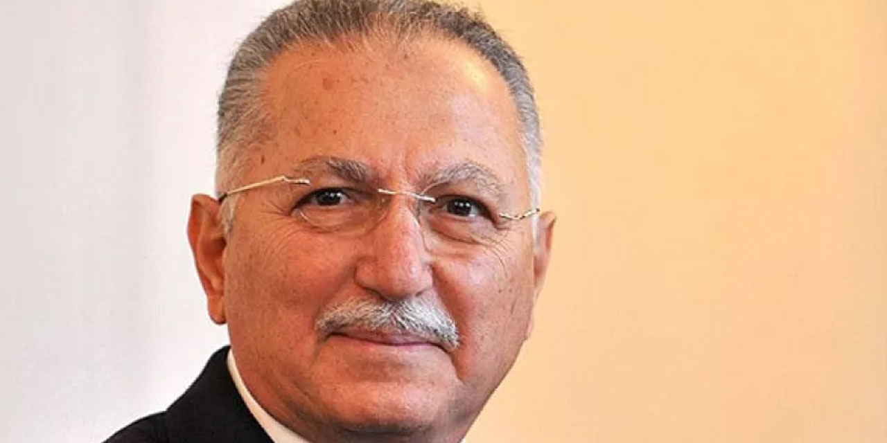 Ekmeleddin İhsanoğlu kimdir? Nereli ve kaç yaşında?