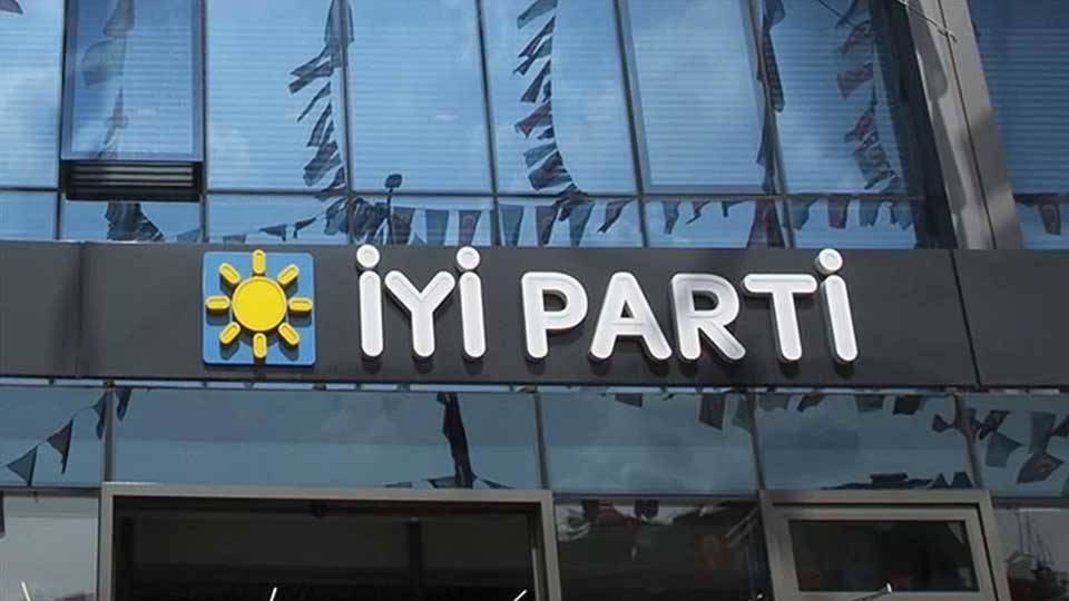 İYİ Parti'den art arda istifa gelmeye başladı