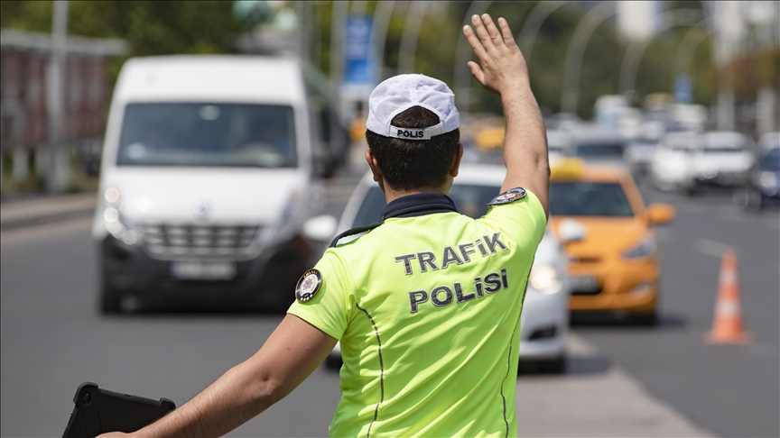 Valilik duyurdu: Ankara'da bazı yollar yarın  trafiğe kapatılacak!