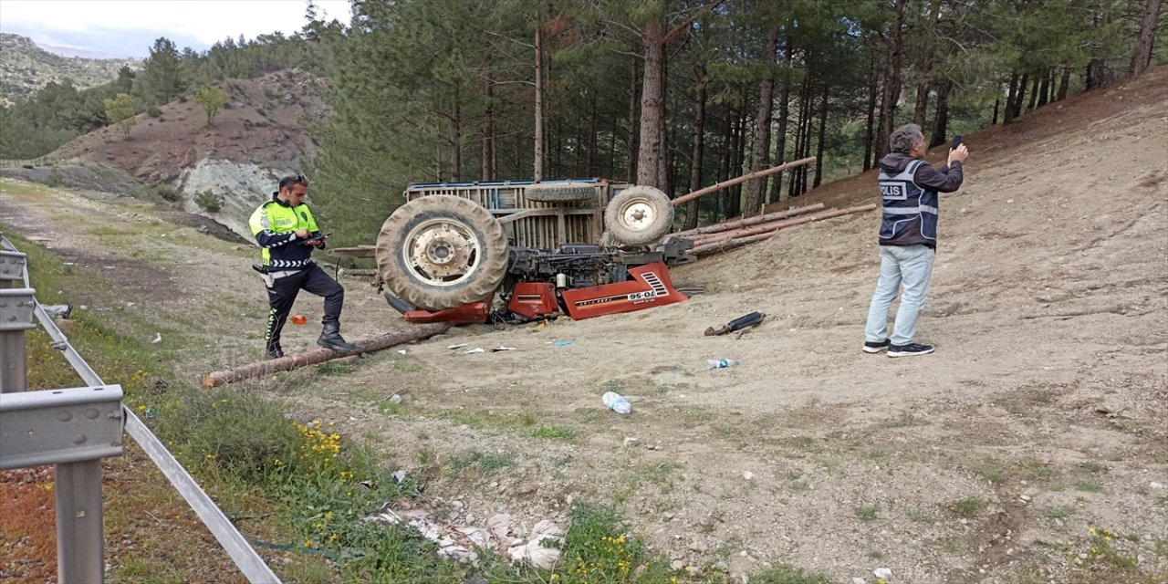 Gaziantep'de feci kaza! Traktör şarampole yuvarlandı: 3 kişi öldü