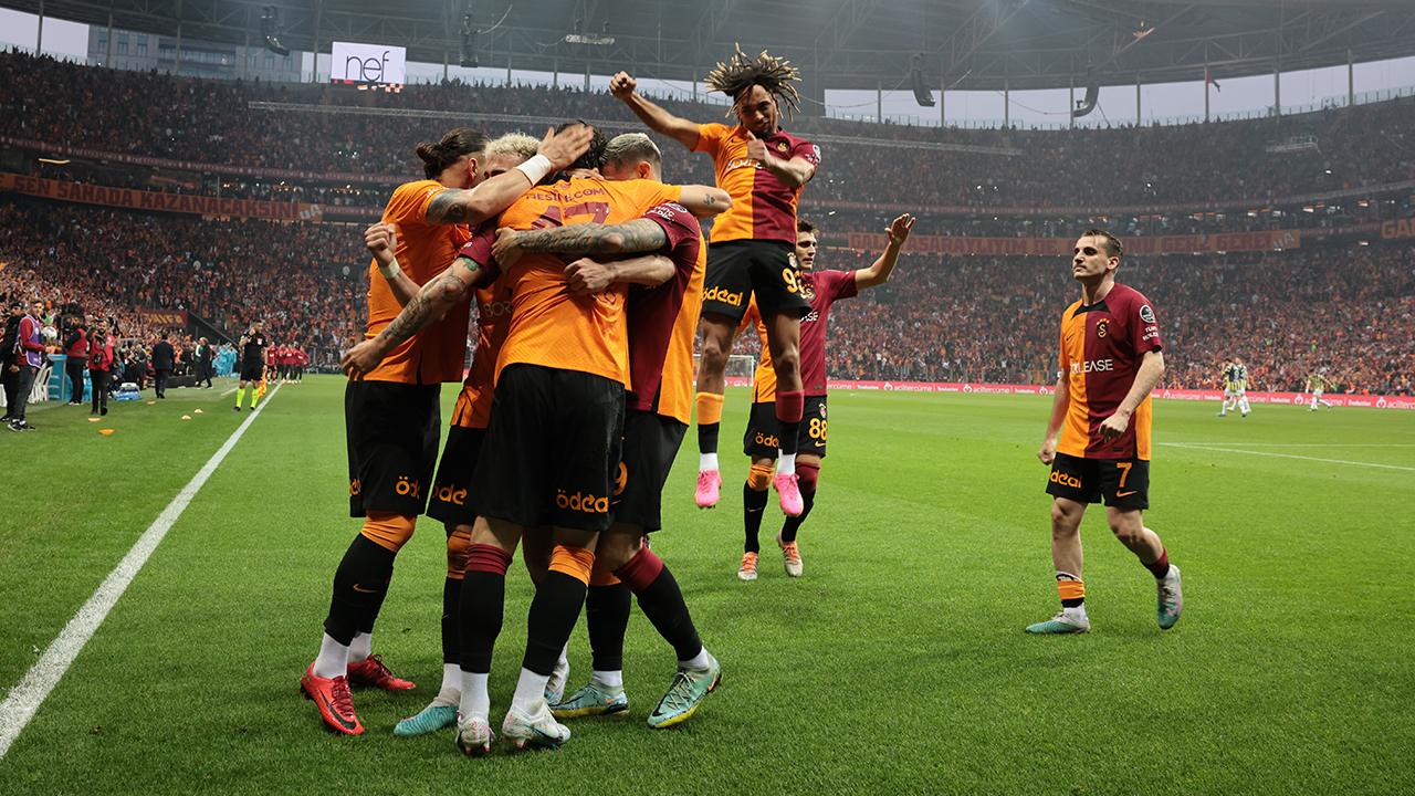 Galatasaray'ın şampiyonluğu Ankara'da kutlandı