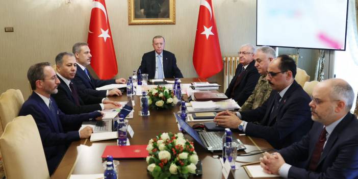 Cumhurbaşkanı Erdoğan başkanlığındaki güvenlik toplantısının detayları paylaşıldı | "Teröristan kurulmasına izin vermeyeceğiz"
