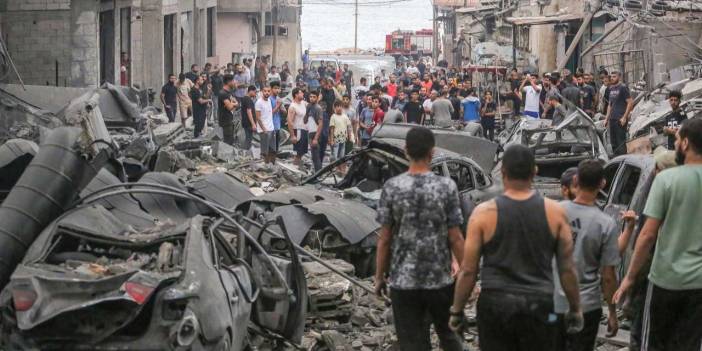 Gazze'de yıkım devam ediyor: Belediye başkanı öldürüldü!