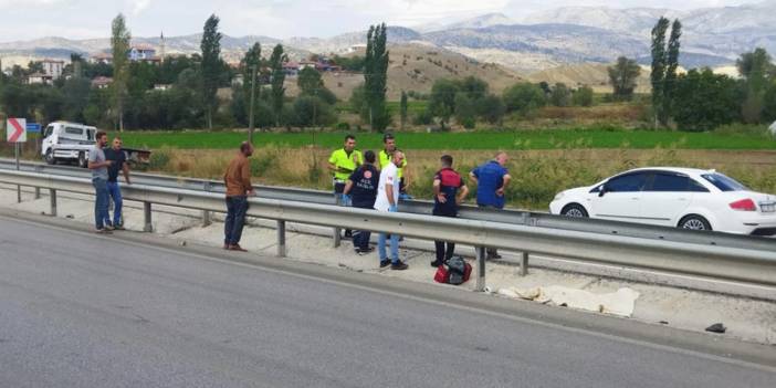 Çorum'da feci kaza! Yolun karşısına geçmeye çalışan yayaya otomobil çarptı!