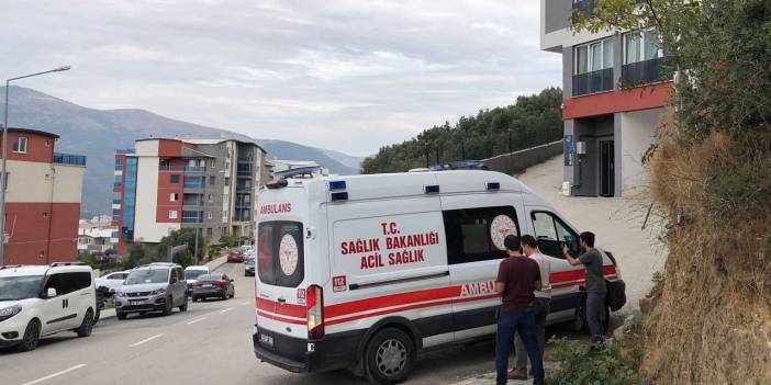 Bursa Gemlik'te kadına şiddet: Boşanmak isteyen eşini silahla yaraladı