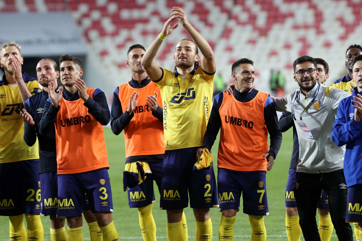 aa-20230918-32183772-32183769-sivasspor-mke-ankaragucu.jpg