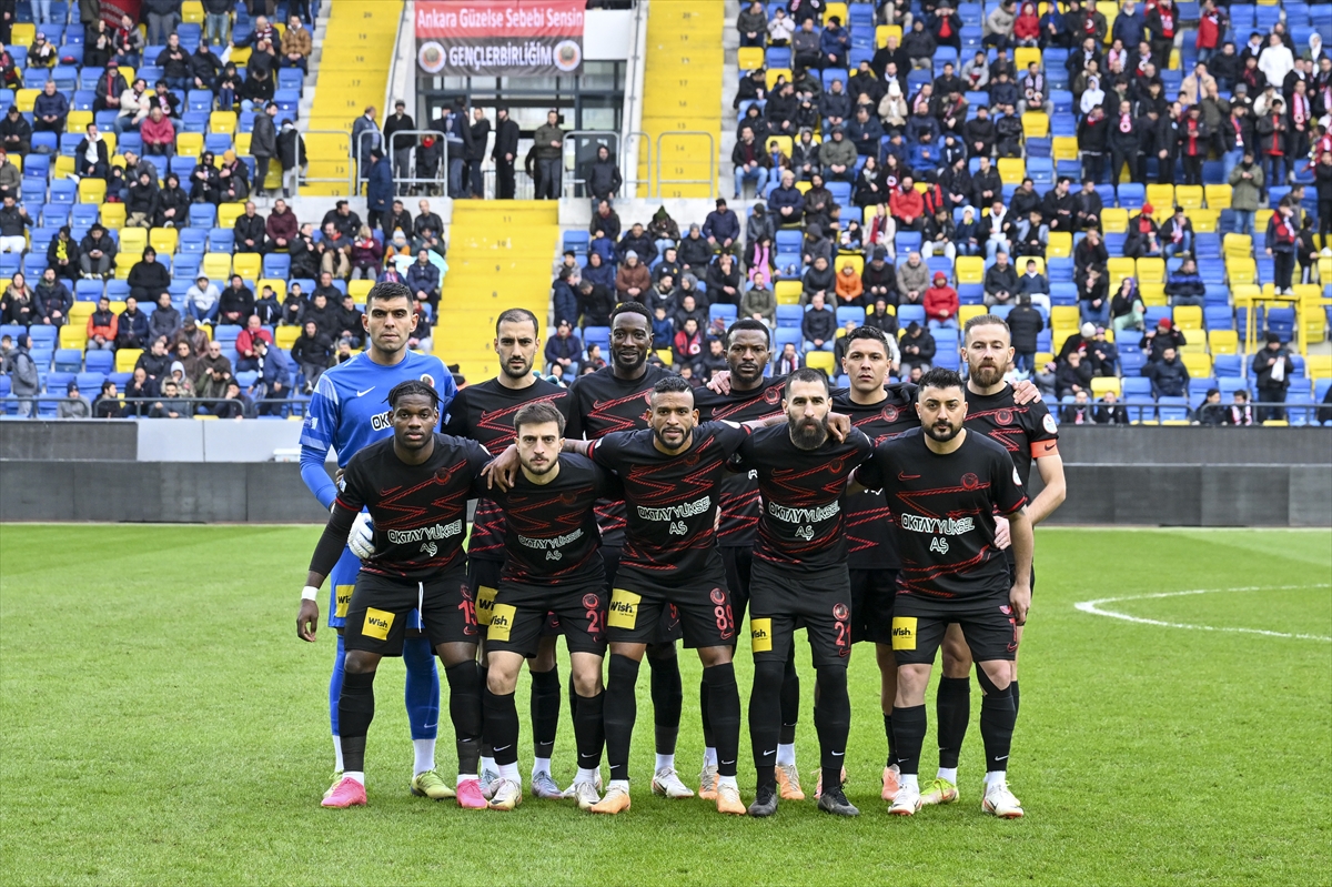 aa-20240204-33613985-33613974-genclerbirligi-ahlatci-corum-fk.jpg