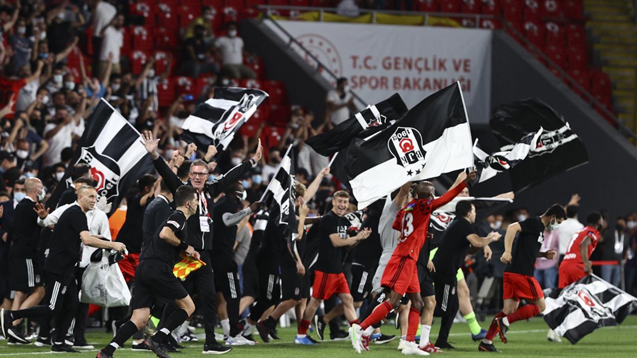 besiktas-1583639.jpg