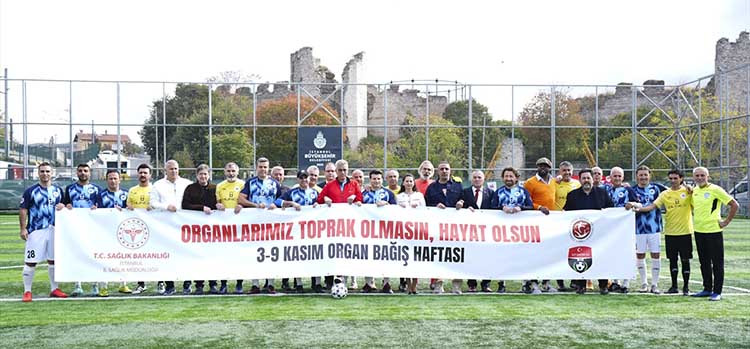 aa-20241104-36101455-36101448-bakan-memisoglu-organ-bagisi-icin-duzenlenen-futbol-etkinligine-katildi.jpg