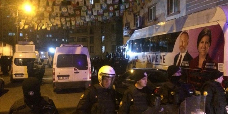 HDP'ye operasyon: 7 gözaltı