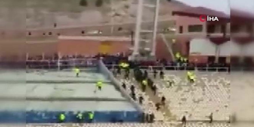 İran'da maç sonrası kavga çıktı: 60 yaralı