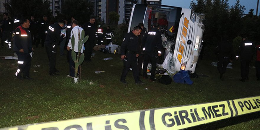 Adana'da feci kaza: 2 ölü 29 yaralı